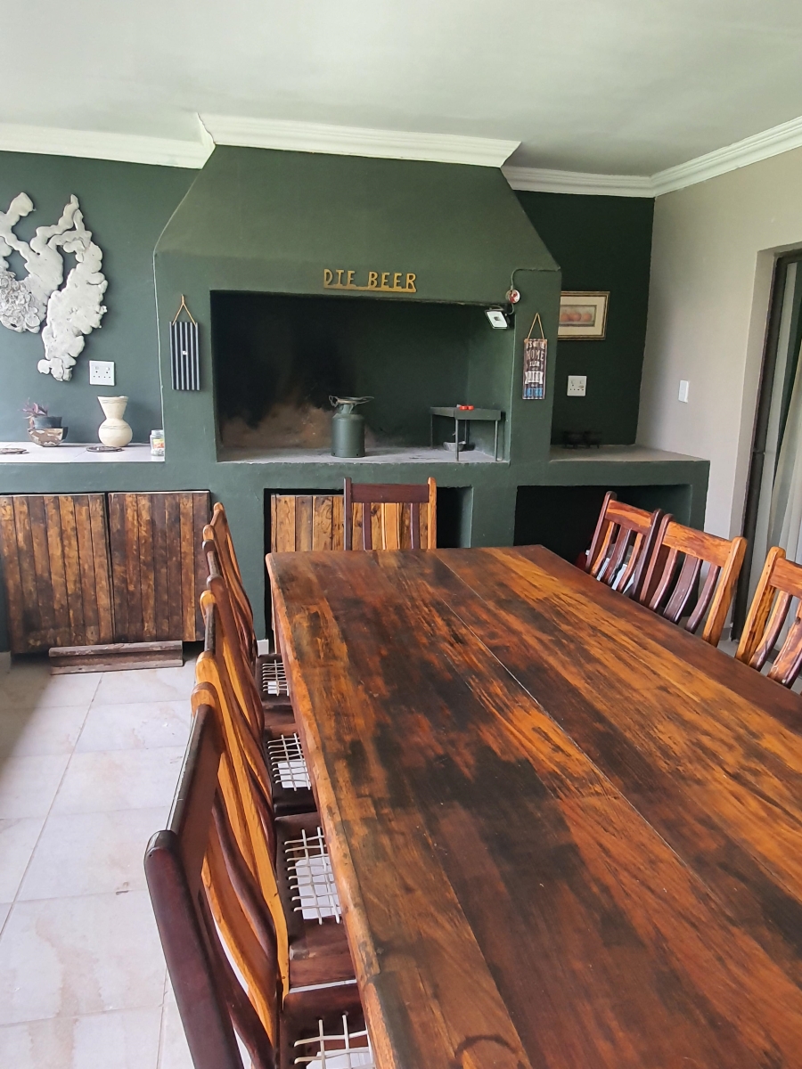 5 Bedroom Property for Sale in Douglas Northern Cape